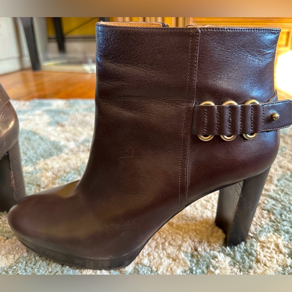Nine West- like new dark brown 3.5” heeled booties with a half inch platform.